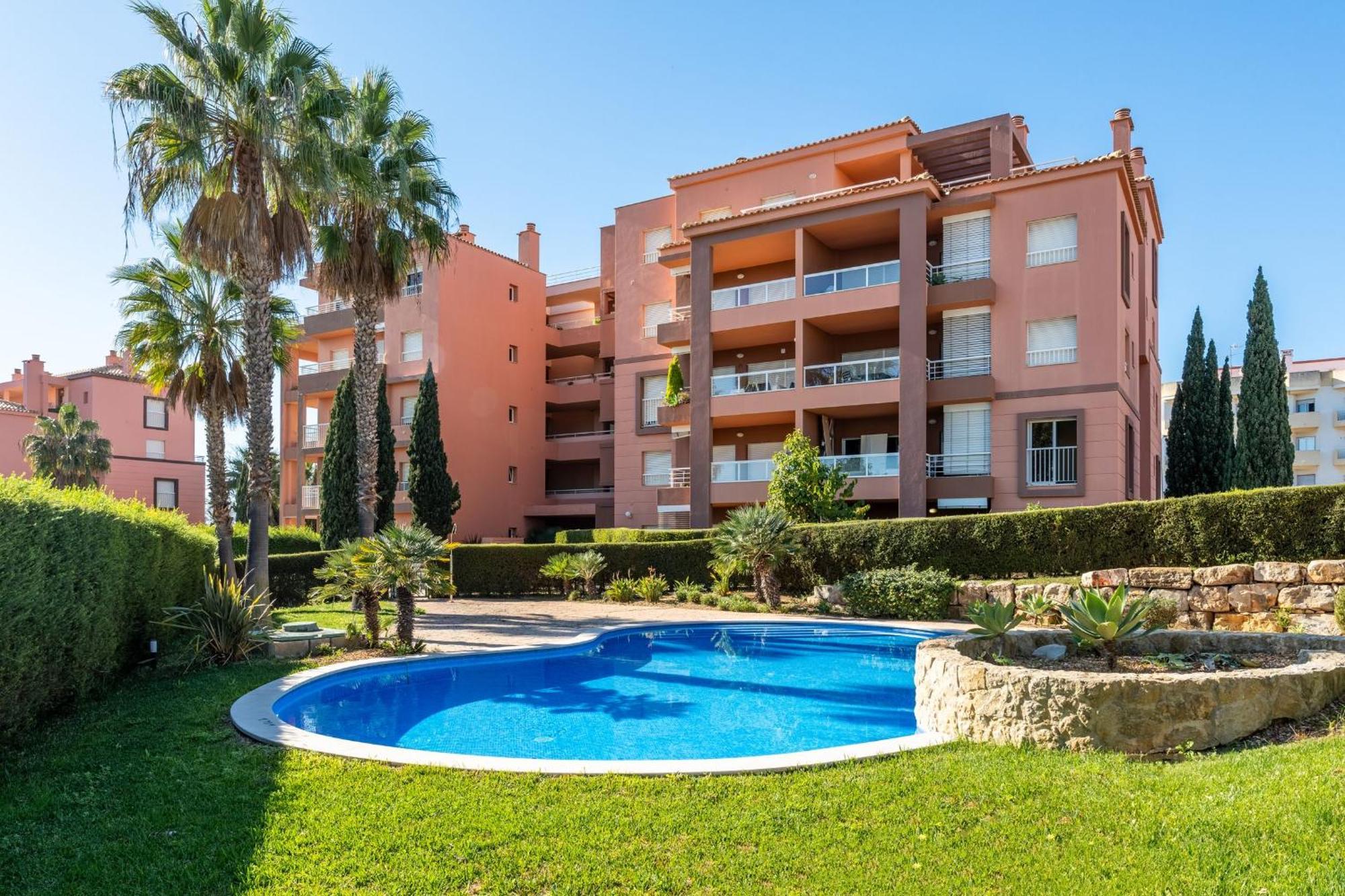 Serene Ocean 1 Bdr With Patio By Lovelystay Apartamento Portimão